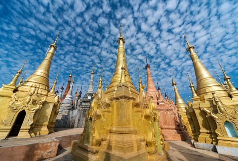 Golden stupas of Shwe Inn Thein Paya