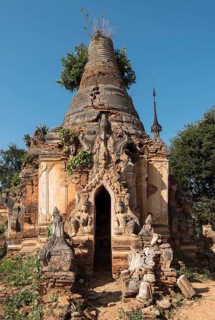 Crumbling stupa at Nyaung Oak monastery in Inthein