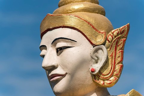 Nat deity statue