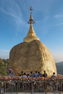 Kyaiktiyo Pagoda