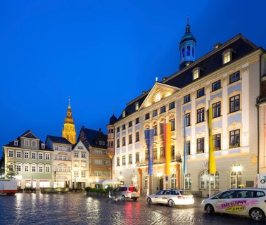 New Town Hall on the market square at dusk
