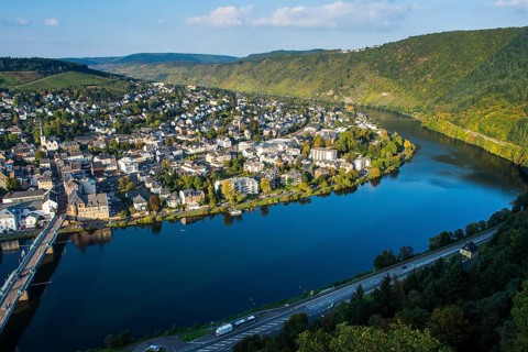 View across Traben-Trarbach and the Moselle river