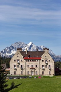 Schloss Kranzbach castle hotel