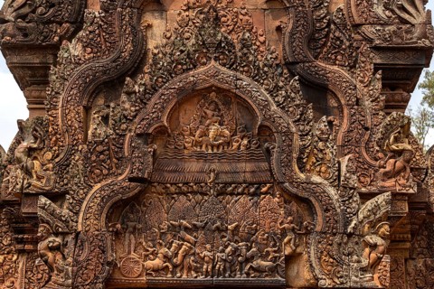 Bas-relief at the entrance of the northern library