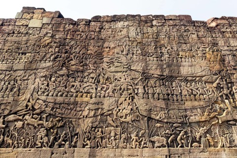 Bas-relief on the east wing of the South Gallery