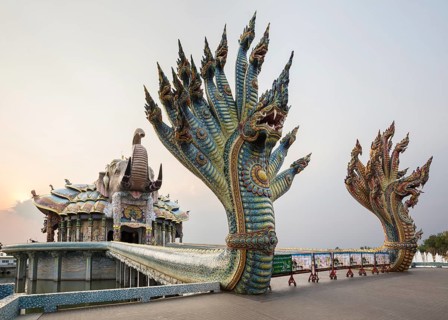 Bridge of the two Naga kings to the Elephant Temple Thep Wittayakhom Vihara