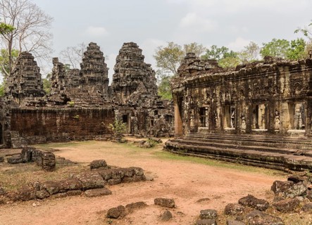 Second ring of walls with Prasat