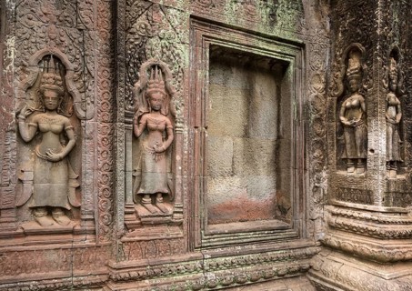 Apsara figures