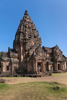 Prang and Mandapa