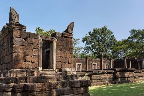 Hall of the White Elephant