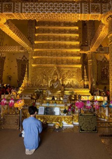 Wat Phra That Nong Bua