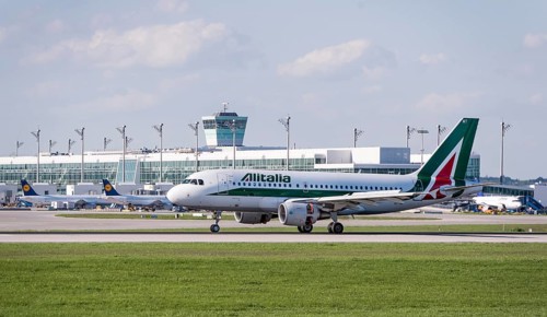 Alitalia Airbus A319-111