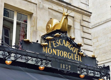 Restaurant L'Escargot sign