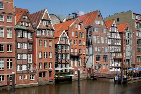 Historic town houses in Deichstrasse on Nikolaifleet canal