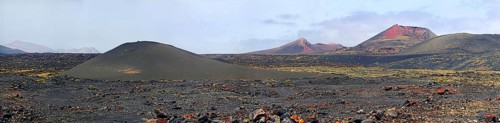 Caldera de la Rilla in the lava fields