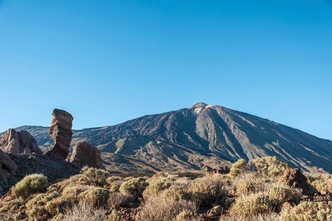 Pico del Teide or Mount Teide with the rock formation Roques de Garcia
