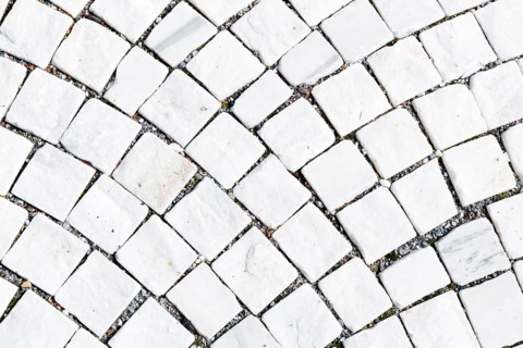 Floor paved with marble stones from Laaser Marmor