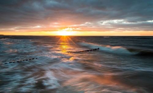 Breakwaters or groynes