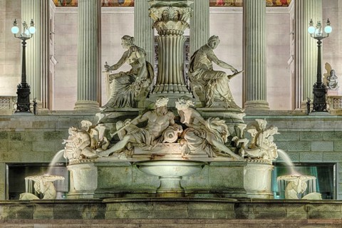 Pallas Athene fountain in front of Parliament