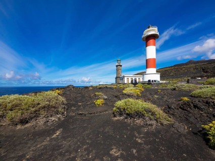 Old and new lighthouse at Faro de Fuencaliente