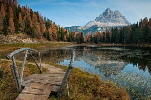 Lago d'Antorno in autumn