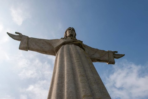 Cristo Rei statue