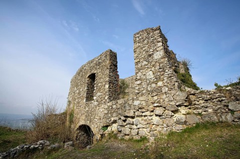 Ruins of the former Ursulakapelle chapel on Magdeberg hill
