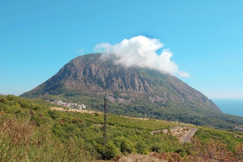 Ayu-Dag or Medved'-gora peak