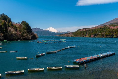 Ashi Lake with anchoring boats