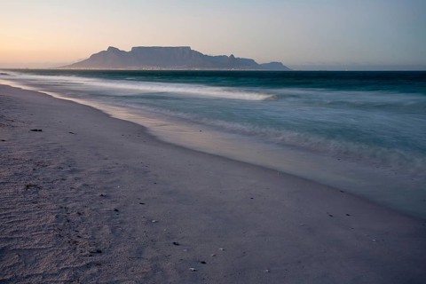 View from Bloubergstrand to Table Mountain