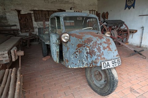Old three-wheeled van from the 1930s