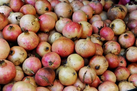 Pile of pomegranates