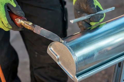 Soldering gutters