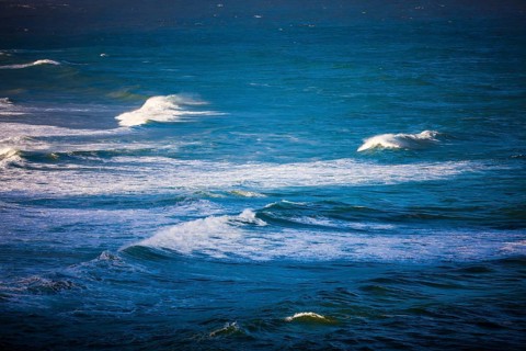 Waves breaking in Hanalei Bay