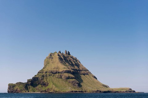 Islet of Tindholmur or Tindholmur