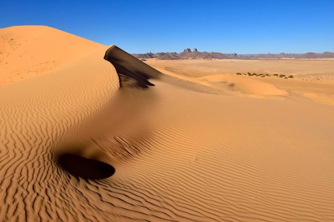 Sand dunes of Erg Essendilene or Erg Admer