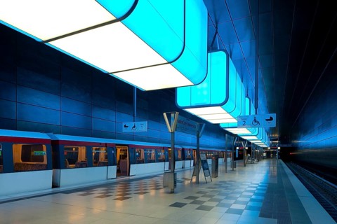 Light installation in the U-Bahn HafenCity Universitat subway station