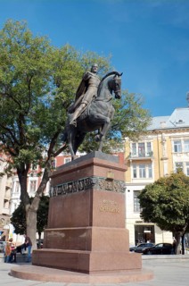 Equestrian statue of King Danilo