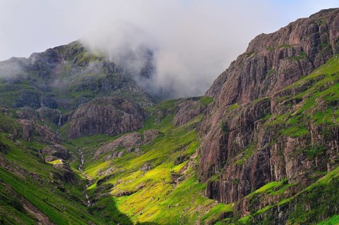 Clouds hanging over the mountains at the Tree Sisters