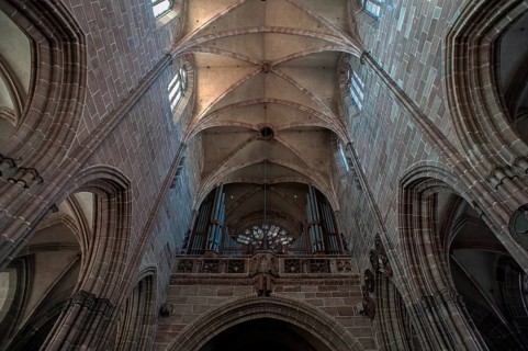 Gothic vault with organ loft and rose window