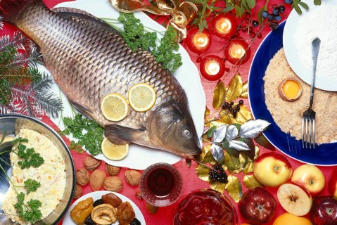 Breaded Christmas carp with potato salad