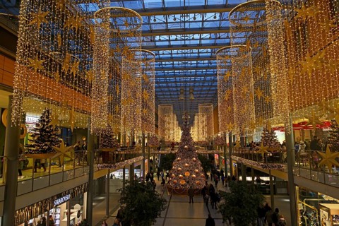 Christmas lights at the shopping centre 'Potsdamer Platz Arkaden'