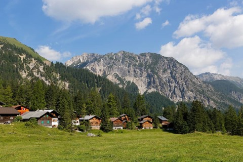 Nenzinger Himmel alpine village