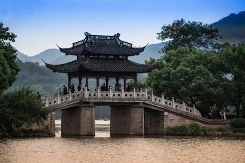 Bridge on West Lake