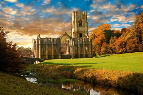 Fountains Abbey and Studley Royal water gardens