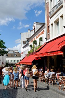 People at the Place du Tertre