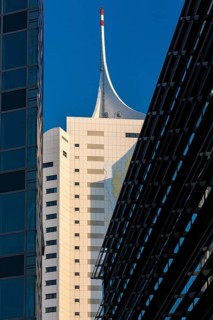 View through the Tech Gate Vienna building towards the Hochhaus Neue Donau building