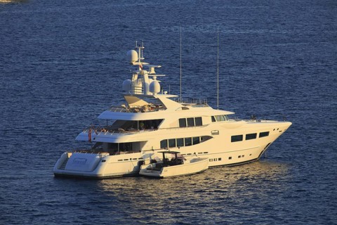 Hakvoort motor yacht