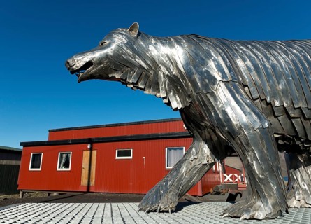 Sculpture of a Polar Bear
