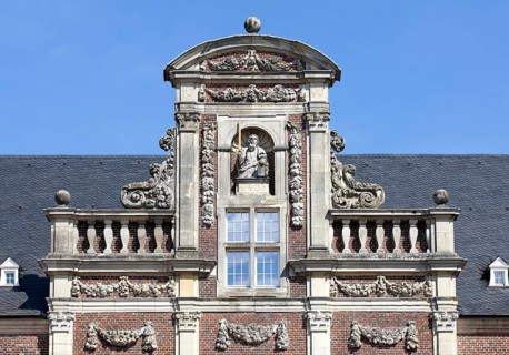Main gable